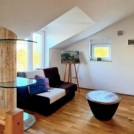 Stunning In With Kitchen Casa vacanze Pola